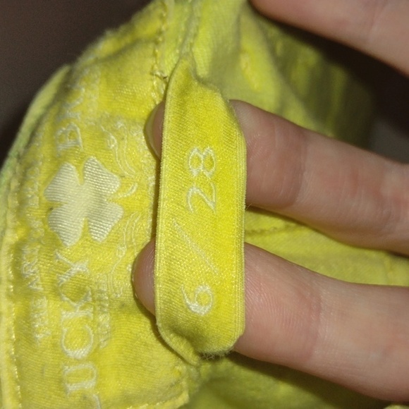 Lucky Brand Riley Denim Cutoff Shorts Womens SZ 6/28 Yellow - Picture 9 of 13
